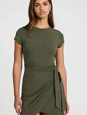 NWT EXPRESS OLIVE GREEN WRAP T SHIRT DRESS, SIZE LARGE